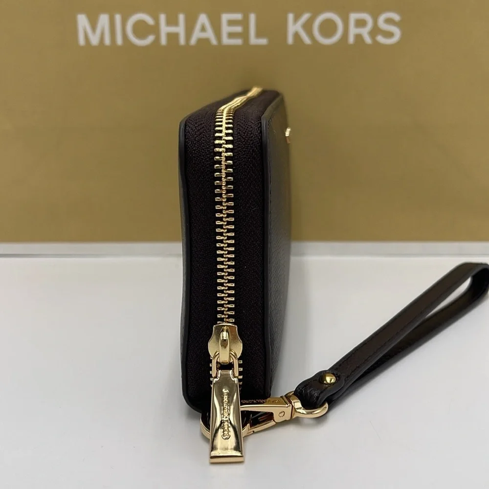 Michael Kors JST Lg Leather Continental Wallet Wristlet Phone Holder
Chocolate - Picture 15 of 16